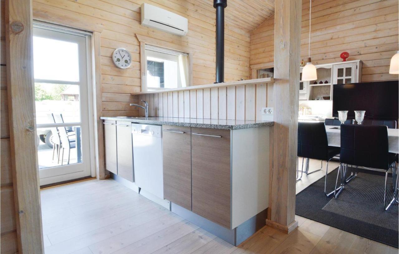 3 Bedroom Cozy Home In Хеммет Экстерьер фото